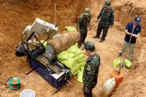 Xử lý thành công quả bom nặng gần 340kg còn nguyên ngòi nổ