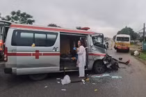 Vụ xe cứu thương chở thi hài tông trúng xe buýt: Hé lộ nguyên nhân