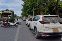 Nghệ An: Tài xế ô tô mở cửa bất cẩn, người đi xe máy tử vong