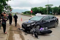 Hà Tĩnh: Xe máy đối đầu ôtô con, 2 người thương vong