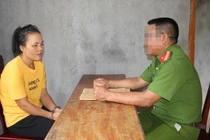 Khởi tố 2 “nữ quái” về tội mua bán người