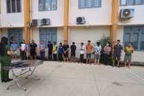 Triệt phá đường dây cá độ mùa Euro, tiền giao dịch hàng trăm tỉ đồng