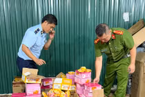 QLTT Hà Nội phát hiện hơn 4.600 chiếc bánh trung thu nhập lậu