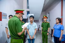 Khởi tố tài xế gây tai nạn làm 2 người tử vong