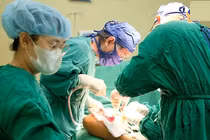 Hy hữu: 8 năm mới phát hiện được trật khớp háng bẩm sinh