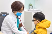 Số ca mắc sởi ở Hà Nội gia tăng, nhiều trẻ phải thở máy