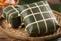 Mẹo ăn bánh chưng giúp hạn chế tăng cân