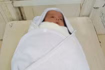 Chạy đua với tử thần giành sự sống cho trẻ đẻ non tràn dịch màng tim