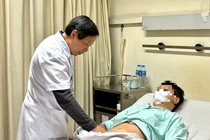 Thanh niên 24 tuổi thoát nguy cơ mất tinh hoàn nhờ nhận thức kịp thời 