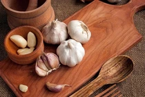 Tỏi rất tốt nhưng "đại kỵ" với những người này