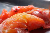 Làm món gỏi “thủy quái sông Đà” đậm chất núi rừng Tây Bắc