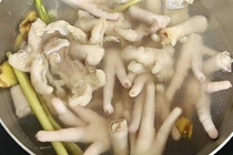 Bộ phận toàn xương của con gà, ăn nhiều đẹp da, tốt xương khớp