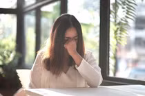 Chồng gia trưởng bắt tôi sinh tiếp dù con còn nhỏ, kinh tế bấp bênh