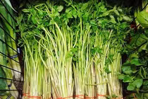 Hai loại rau giàu dinh dưỡng nhưng dễ là nơi "tổ ký sinh trùng" ẩn náu