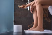 Dùng toilet công cộng có mắc bệnh lây qua đường tình dục?