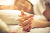 Bác sĩ mách cách phòng tránh bệnh lây truyền qua đường tình dục hiệu quả