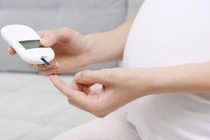 Mẹ bị tiểu đường thai kỳ nên sinh con vào thời điểm nào?