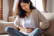 Đột ngột đến tháng, cụ bà hí hửng 'cải lão hoàn đồng' nào ngờ ung thư 