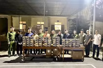 Chưa đến Tết, “chợ pháo” đại náo