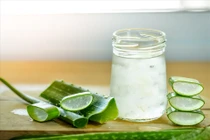 6 loại nước uống tốt cho xương khớp