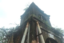 Toàn cảnh “Thần đèn” di dời cổng đền hơn 200 tuổi ở Hà Tĩnh