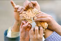 Thần đồng tiên tri Ấn Độ dự đoán "sốc" thế giới 20 năm tới 