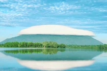 Mây đĩa bay tiếp tục “náo loạn” ở núi Chứa Chan - Đồng Nai