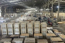 Vi phạm thuế, bị phạt gần 1,8 tỷ, Nhựa Pha Lê làm ăn sao?