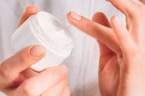 Kem dưỡng trắng da Epop bị đình chỉ lưu hành 