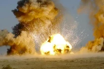 Quân Nga tung đòn “đốt mục tiêu”, KCN Zaporozhye hóa đống đổ nát 