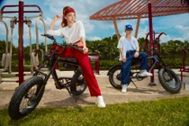 Vì sao xe đạp điện ngày càng hấp dẫn giới trẻ?