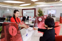 Agribank tặng khách hàng tham gia chương trình “Xuân tích lũy – Quỹ đong đầy”