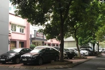 Hà Nội thiếu trầm trọng chỗ để xe ô tô 