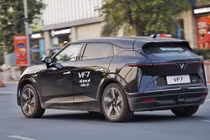 “Xịn” nhất phân khúc, VF 7 khiến người dùng muốn “lên đời xe”