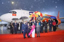 Airbus-Vietjet bàn giao tàu bay mang hình kỷ niệm 50 năm quan hệ ngoại giao