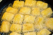 Đậu phụ bổ dưỡng, nhưng ăn sai cách gây hại sức khoẻ