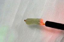 Suy hô hấp bởi đầu chổi vệ sinh nòng khí quản rơi vào đường thở