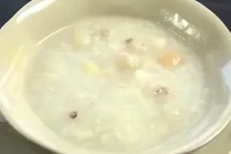 Cháo hạt sen kỷ tử long nhãn - món ăn giúp bổ trứng, điều hòa nội tiết