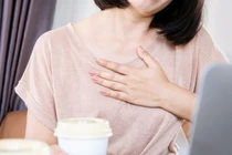 "Thủ phạm" khiến cô gái đột ngột sụt cân, hồi hộp đánh trống ngực