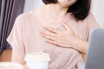 "Thủ phạm" khiến cô gái đột ngột sụt cân, hồi hộp đánh trống ngực