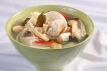 Ngao nấu nấm kim châm - món canh thanh mát hỗ trợ tăng cường sinh lý