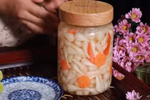 Ai nên hạn chế ăn củ kiệu?