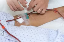 Suy thận sau... 3 tháng uống thuốc “trị bách bệnh”