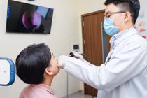 Viêm mũi tưởng cúm, tự mua thuốc điều trị khiến bệnh nặng hơn