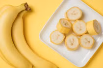 Điều gì xảy ra với cơ thể khi ăn chuối vào buổi tối?