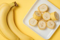 Điều gì xảy ra với cơ thể khi ăn chuối vào buổi tối?