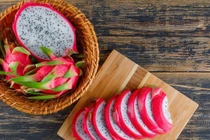 Ăn thanh long có gây nóng trong người?