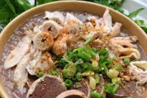 Cháo lòng lọt top món ăn đường phố ngon nhất Đông Nam Á