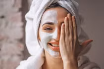 Tips chăm sóc da căng bóng trong thời tiết nồm ẩm