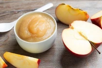 Đều đặn ăn một quả táo nấu chín mỗi ngày, cơ thể thay đổi bất ngờ